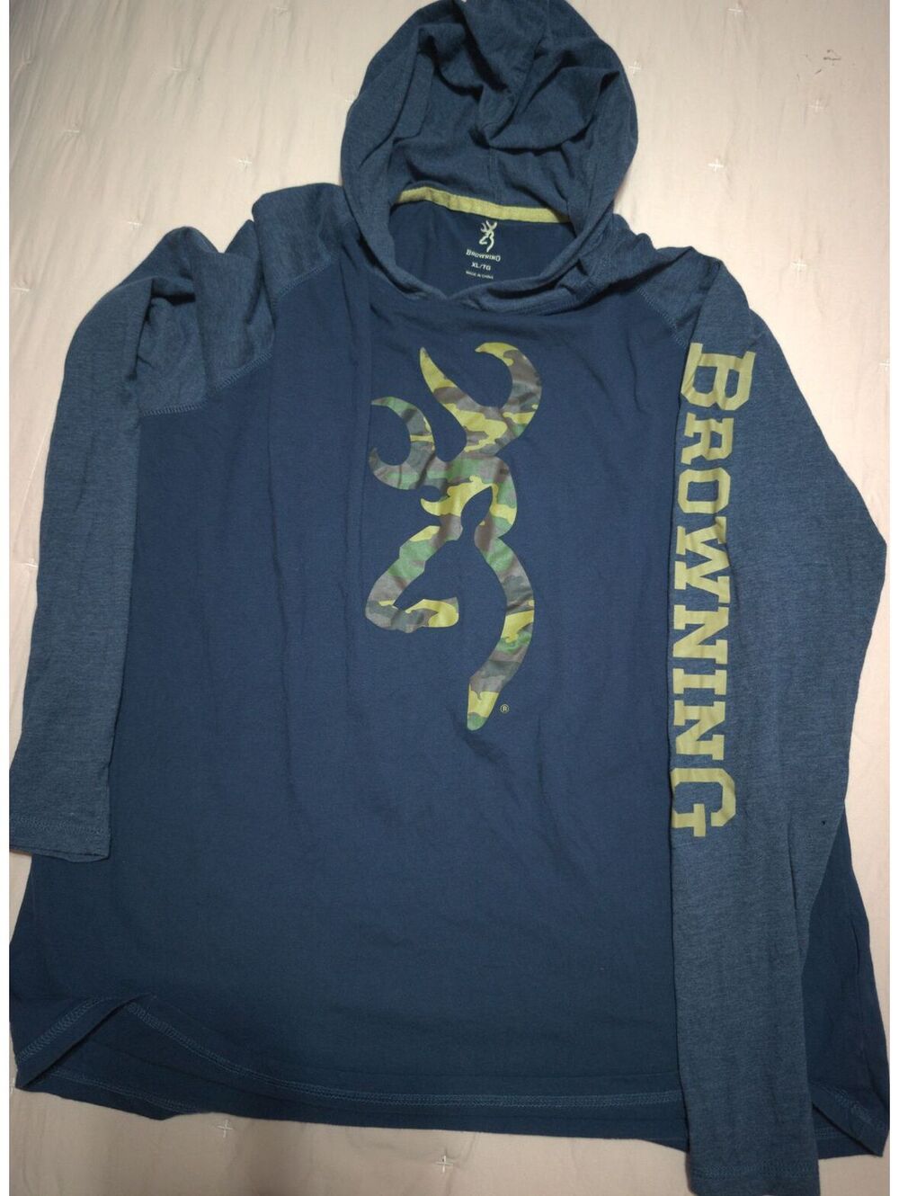 Browning Men's XL Hoodie with Camouflage Logo and Sleeve Print